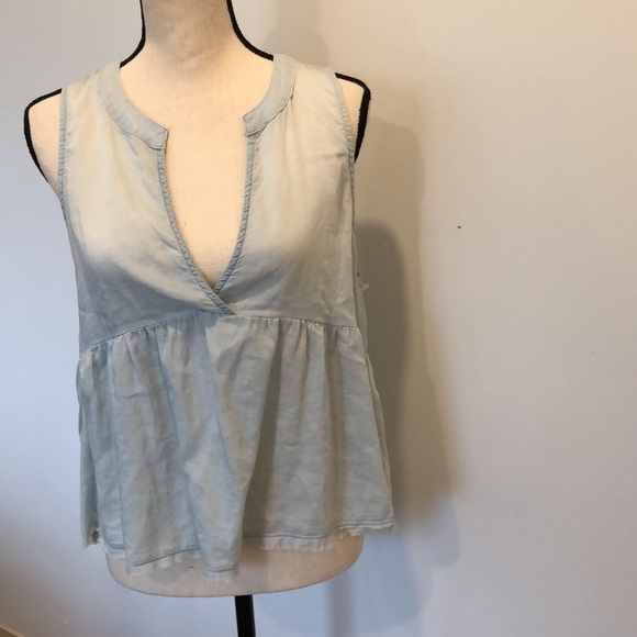 Bella Dahl revolve blue denim lightweight sleeveless top SZ M distressed edging - Picture 9 of 9